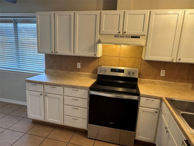 1710 Lawyer Street, College Station, TX 77840