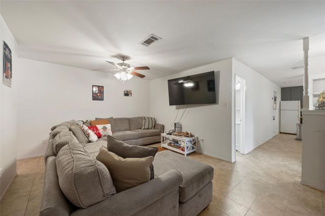 1710 Lawyer Street, College Station, TX 77840