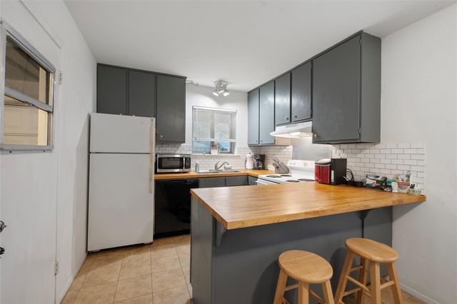 1710 Lawyer Street, College Station, TX 77840