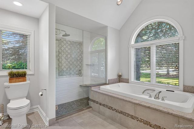 9326 Park Lane, Commerce Twp, MI 48382