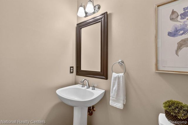 9326 Park Lane, Commerce Twp, MI 48382