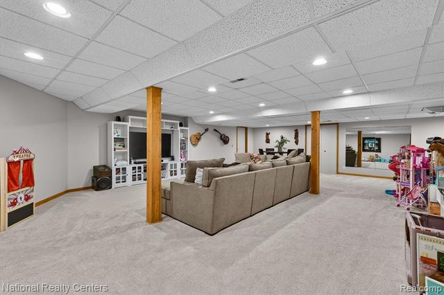 9326 Park Lane, Commerce Twp, MI 48382