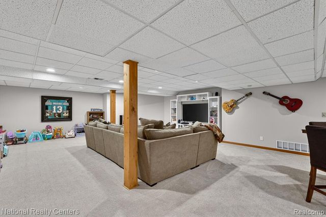 9326 Park Lane, Commerce Twp, MI 48382