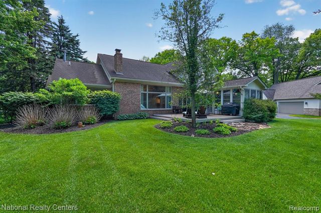 9326 Park Lane, Commerce Twp, MI 48382