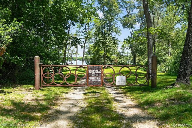 9326 Park Lane, Commerce Twp, MI 48382