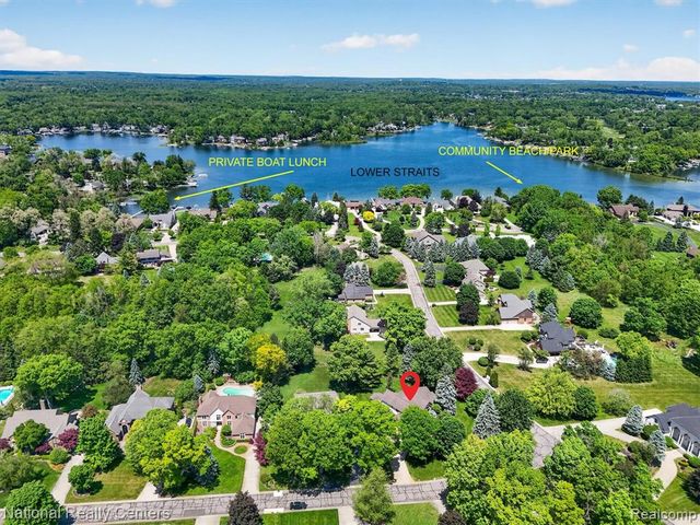 9326 Park Lane, Commerce Twp, MI 48382