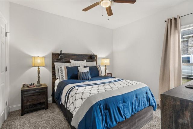 14 E Spanish Oaks, Sumrall, MS 39482