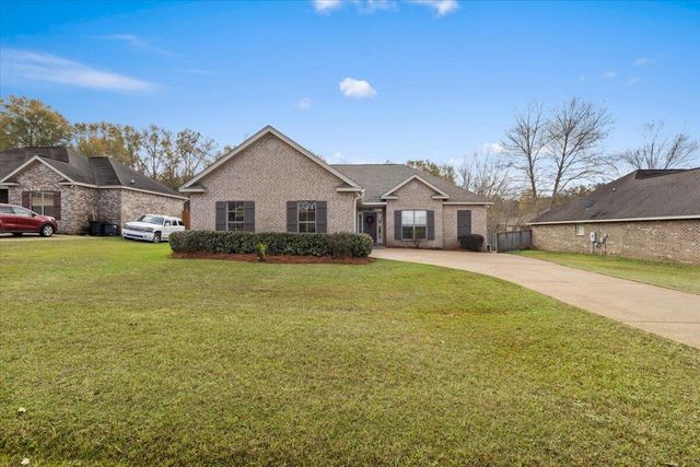 14 E Spanish Oaks, Sumrall, MS 39482