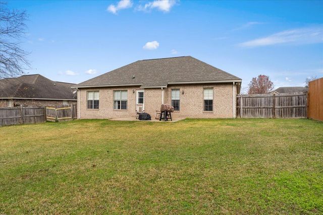 14 E Spanish Oaks, Sumrall, MS 39482