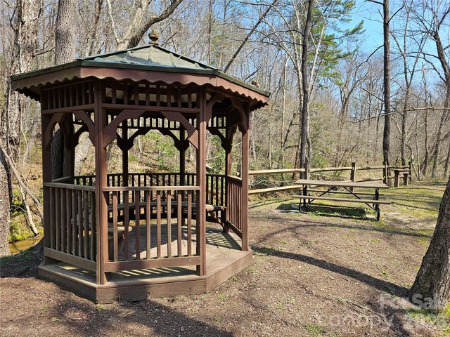 194 Long Ridge Drive, Lake Lure, NC 28746