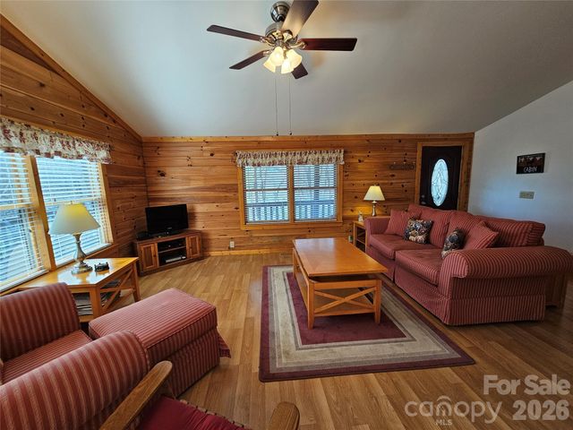 194 Long Ridge Drive, Lake Lure, NC 28746