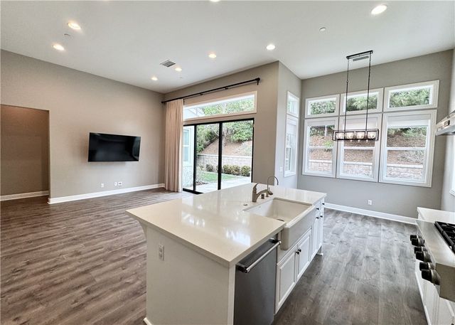 4822 Nelson Court, Carlsbad, CA 92010