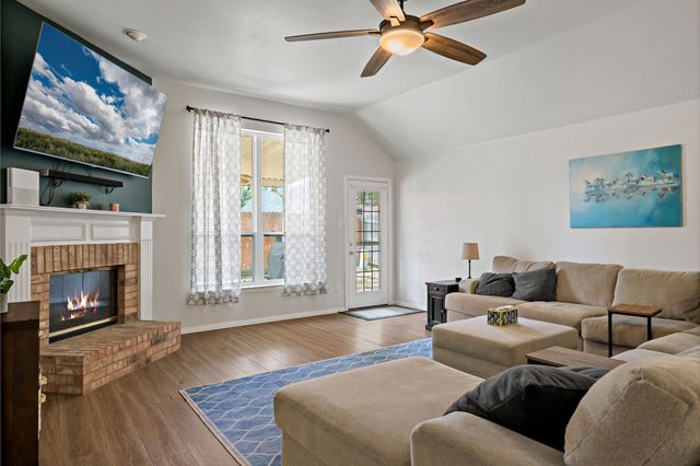 4408 Spanish Oak Circle, Corinth, TX 76208