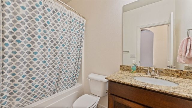 3083 E Royal Drive, Fayetteville, AR 72701