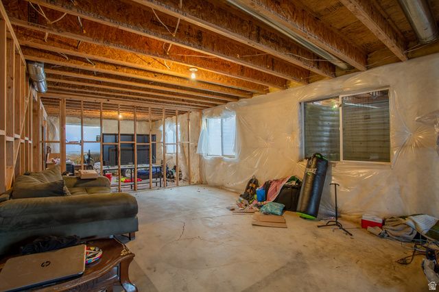 1803 W 1125 S, Syracuse, UT 84075