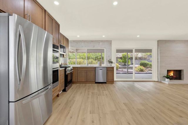 12621 Opimo Dr, San Diego, CA 92128