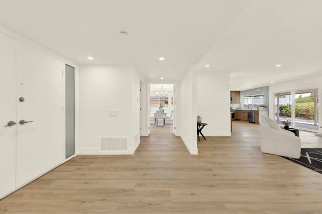 12621 Opimo Dr, San Diego, CA 92128