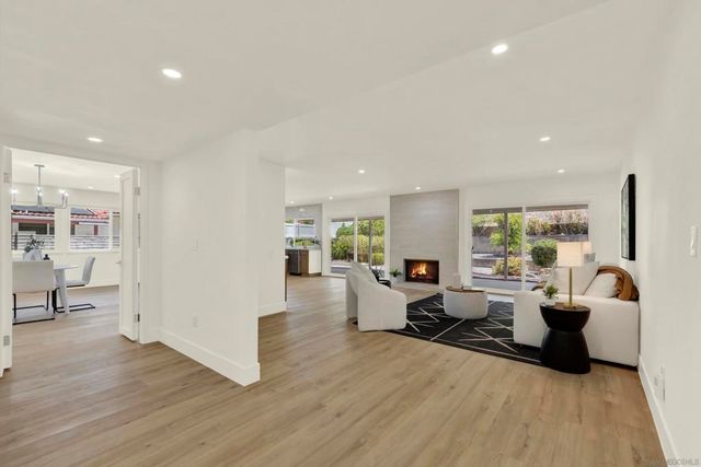 12621 Opimo Dr, San Diego, CA 92128