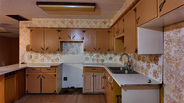 3617 N Hilltop Drive, Sulphur, OK 73086