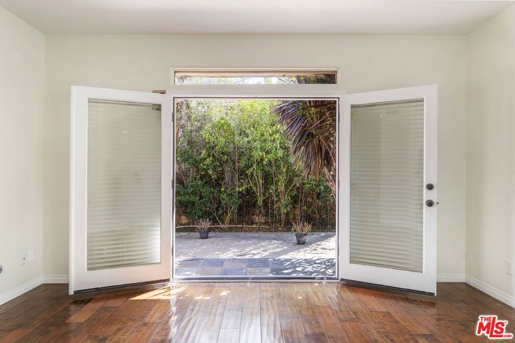 Image 19 of property listing at 12600 Appleton Way, Los Angeles, CA 90066