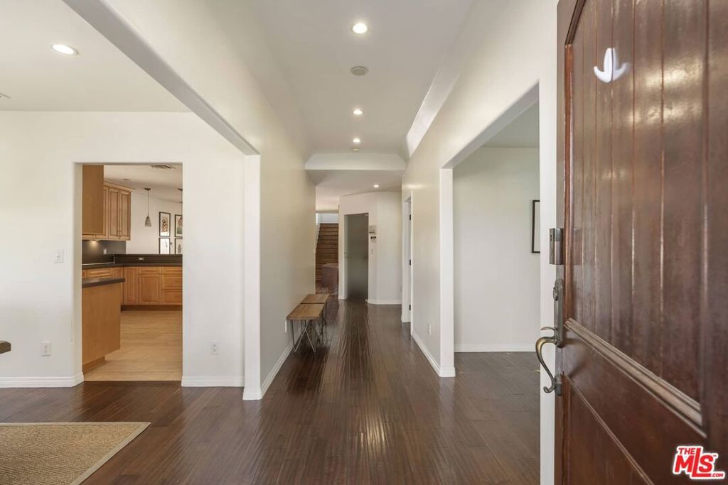 Image 2 of property listing at 12600 Appleton Way, Los Angeles, CA 90066