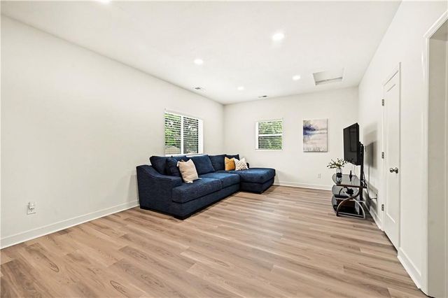 8820 Cortez Street, Overland Park, KS 66212