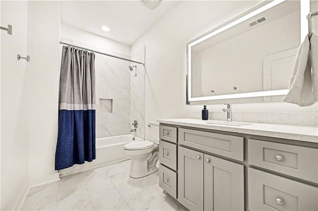 8820 Cortez Street, Overland Park, KS 66212
