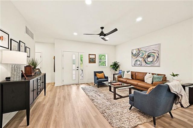 8820 Cortez Street, Overland Park, KS 66212
