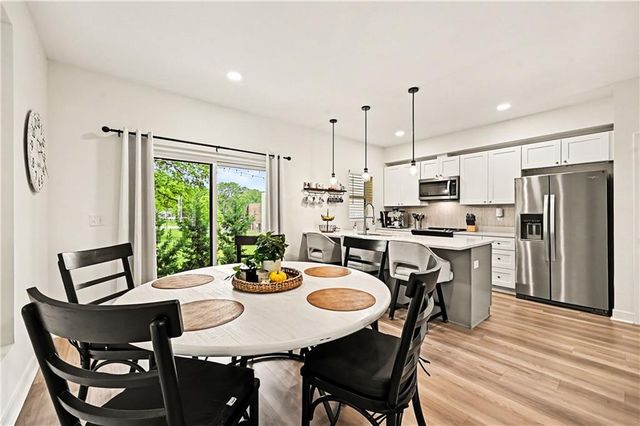 8820 Cortez Street, Overland Park, KS 66212
