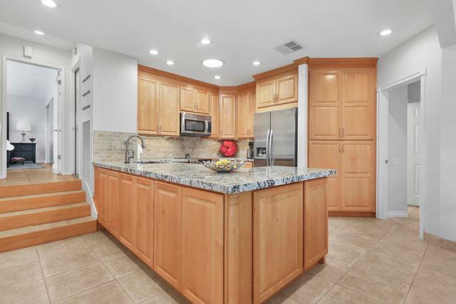 73499 Foxtail Lane, Palm Desert, CA 92260