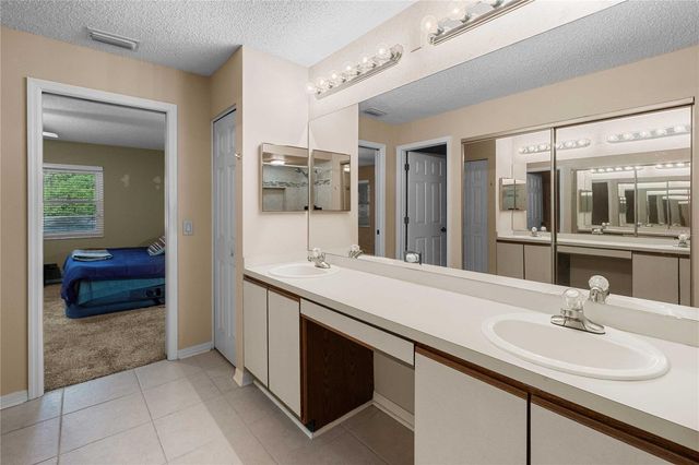 5235 LOCHMEAD TERRACE, Zephyrhills, FL 33541