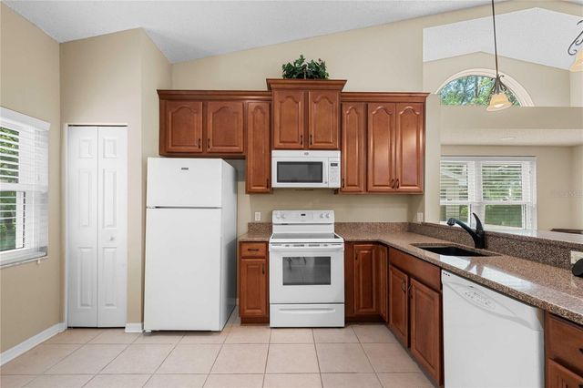 5235 LOCHMEAD TERRACE, Zephyrhills, FL 33541