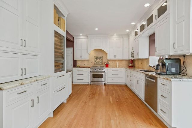 11906 Bluejacket Street, Overland Park, KS 66213