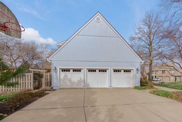 11906 Bluejacket Street, Overland Park, KS 66213