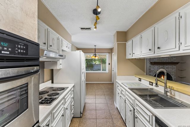 1730 Talcott, San Antonio, TX 78232