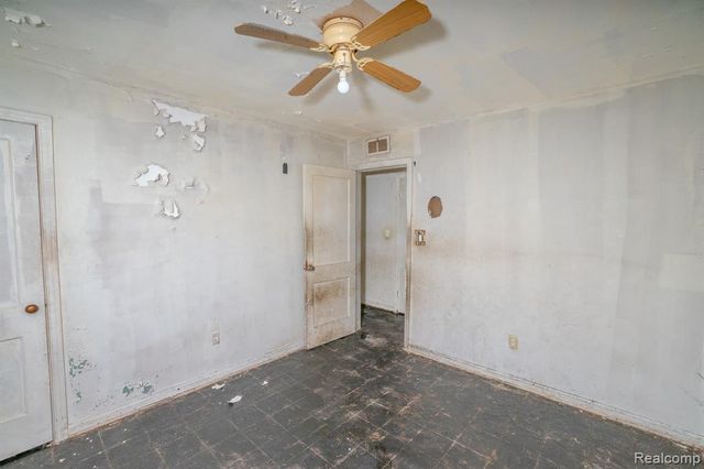 20255 Santa Rosa Drive, Detroit, MI 48221