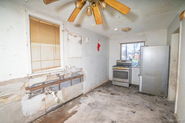 20255 Santa Rosa Drive, Detroit, MI 48221