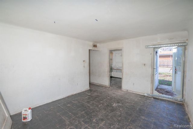 20255 Santa Rosa Drive, Detroit, MI 48221