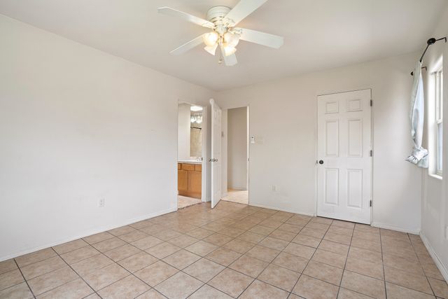 6638 Camino Rojo, Santa Fe, NM 87507