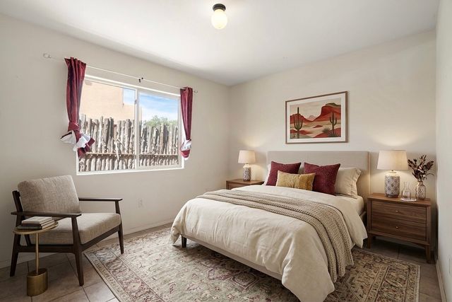 6638 Camino Rojo, Santa Fe, NM 87507