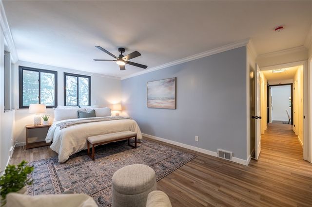 203 N Grandview Dr, Fox Chapel, PA 15215