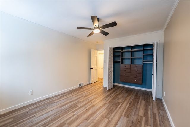 203 N Grandview Dr, Fox Chapel, PA 15215