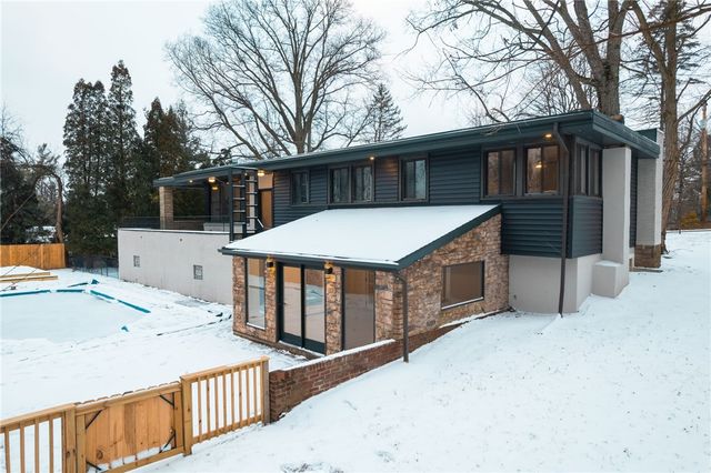 203 N Grandview Dr, Fox Chapel, PA 15215