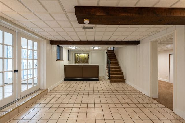 203 N Grandview Dr, Fox Chapel, PA 15215