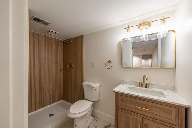 203 N Grandview Dr, Fox Chapel, PA 15215