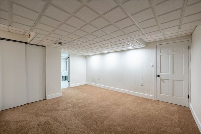 203 N Grandview Dr, Fox Chapel, PA 15215