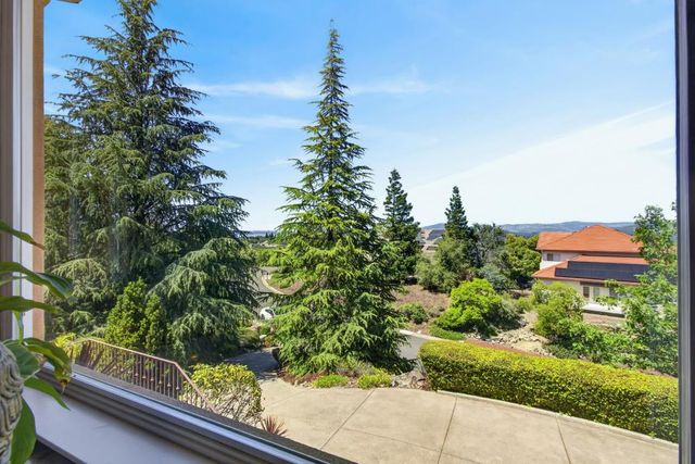 4062 Albert Cir, El Dorado Hills, CA 95762