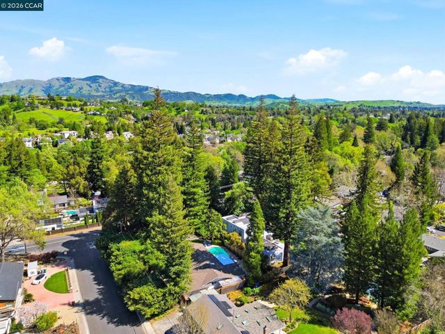 101 Hartford Road, Danville, CA 94526