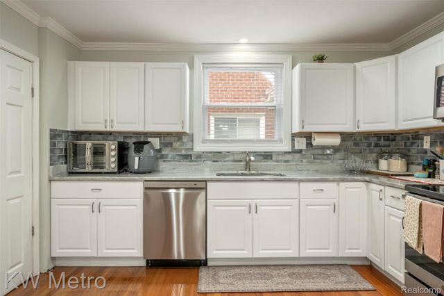 14430 Glastonbury Avenue, Detroit, MI 48223