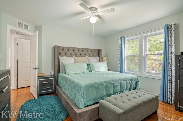 14430 Glastonbury Avenue, Detroit, MI 48223